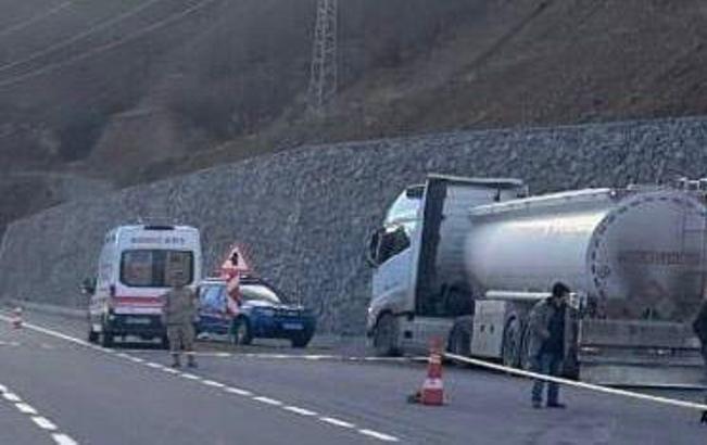 Tankerin çarptığı yaya öldü