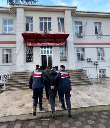 Edirne’de 3 göçmen kaçakçısı tutuklandı