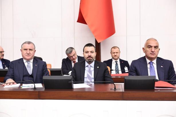 Bakan Bak: 1 milyon öğrencimizi yurtlarımızda ağırlıyoruz