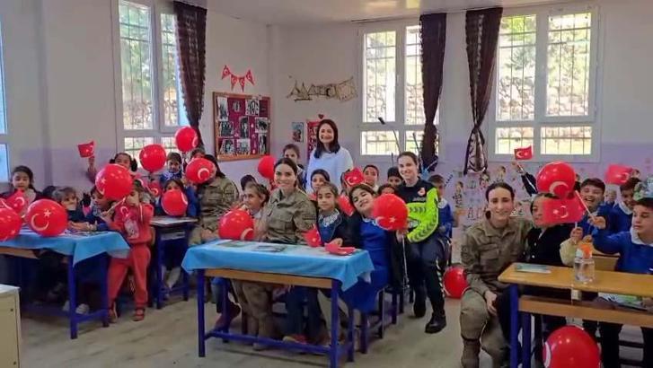 Hatay İl Jandarma Komutanlığı’ndan ilkokul öğrencilerine unutulmaz etkinlik