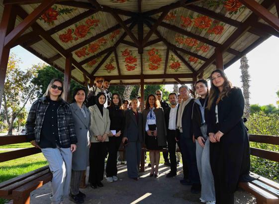 Akdeniz Üniversitesi’nden Muratpaşa Dostluk Parkları’na ziyaret