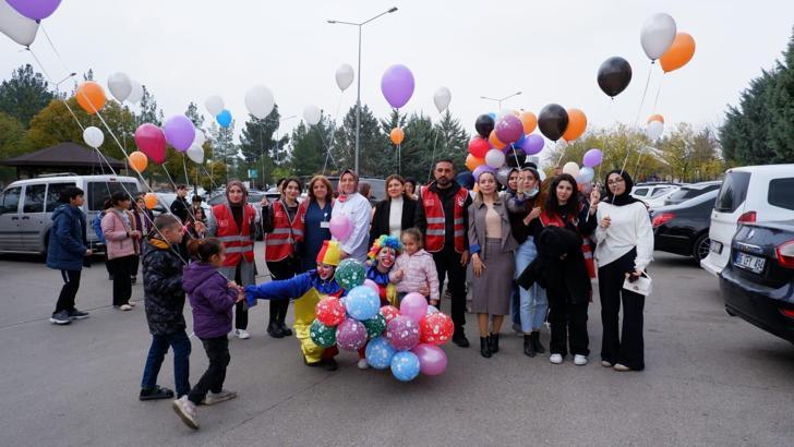 Dicle Üniversitesi’nde hasta çocuklara moral etkinliği