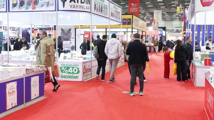 İstanbul - 42'nci TÜYAP Kitap Fuarı'na yoğun ilgi