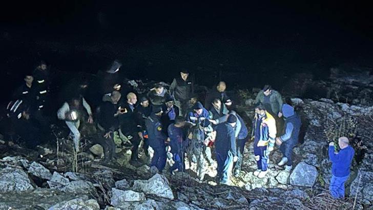 Kastamonu'da denize uçan otomobilin sürücüsü yaralandı