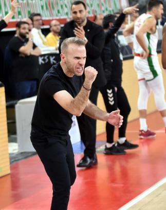 Karşıyaka potada pes etmedi