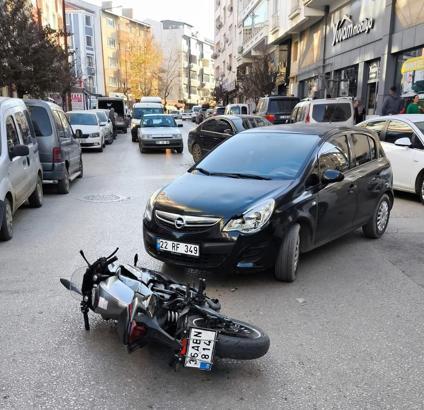 Edirne’de 2 ayrı kazada 3 kişi yaralandı