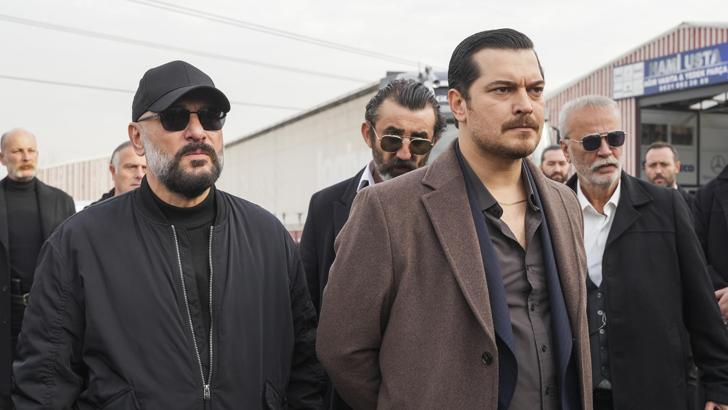 Eşref, Kadir'in karşısına dikilecek