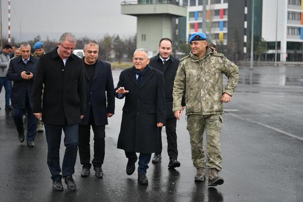 Başkan Büyükkılıç'tan, Kartal Kavşağı'na  alternatif yolda inceleme