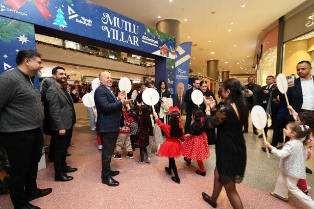 Yüreğir Belediyesi yeni yıl panayırı açıldı