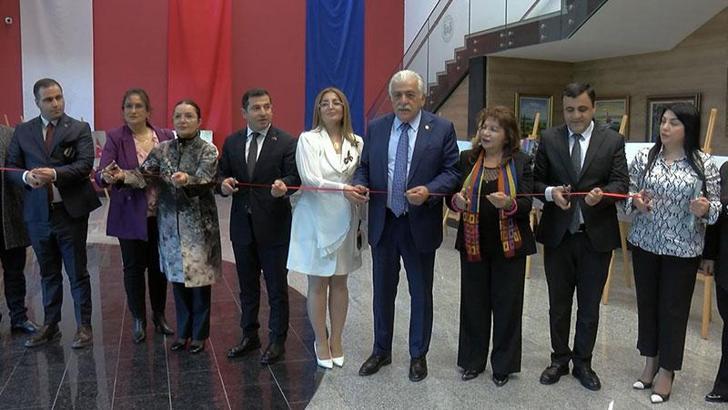 Azerbaycan ve Karabağ zaferini anlatan 2 kitap tanıtıldı