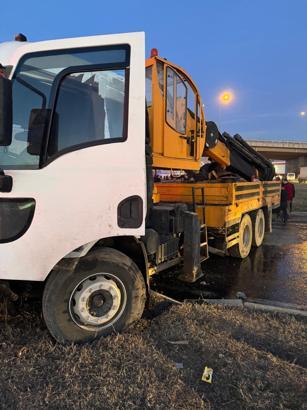 Şırnak’ta vinç, kavşaktaki 6 araca çarptı; 7 yaralı