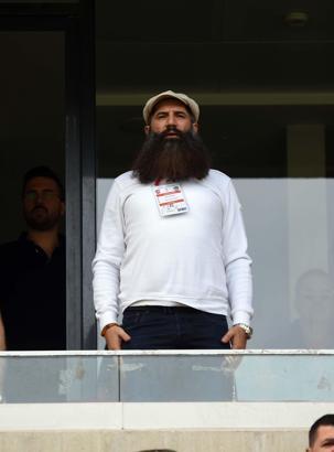 Karşıyaka'da eski yöneticiye vergi şoku