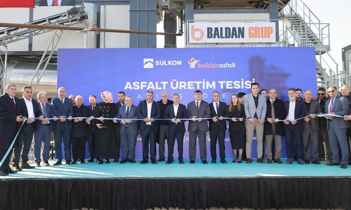 Sultanbeyli'de asfalt üretim tesisi açıldı