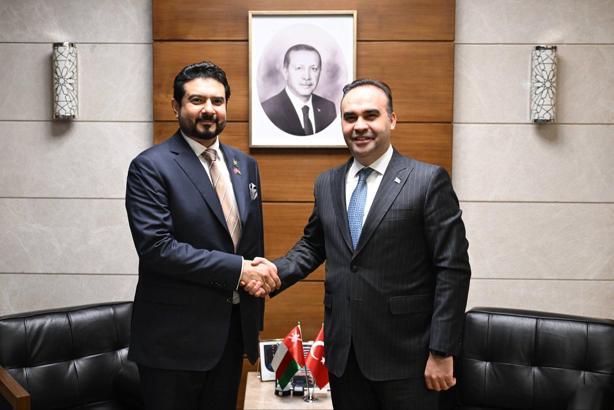 Bakan Kacır, Umman Ticaret, Sanayi ve Yatırım Teşvik Bakanı Al Yousef ile görüştü