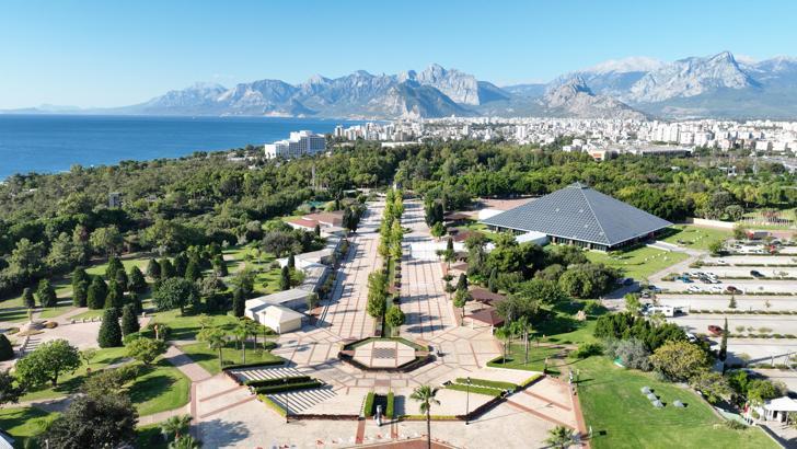 Antalya Büyükşehir'e 27'nci çevre ödülü