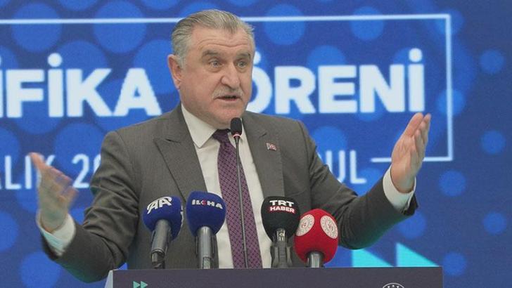 Bakan Bak: Bu ülkenin geleceği sizler olacaksınız