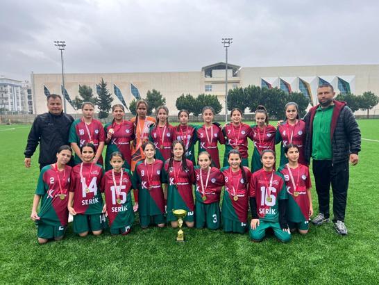 Serik'in yıldızları Antalya şampiyonu