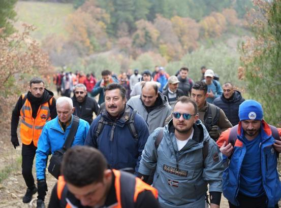 Yenişehir’de doğaseverler 12 kilometrelik yürüyüşte bir araya geldi