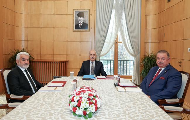 TBMM Başkanı Kurtulmuş, Yapıcıoğlu ve Bekin'i kabul etti