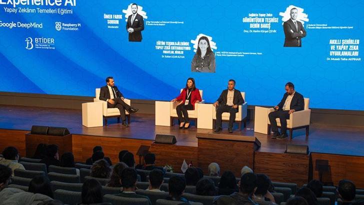 'Experience AI: Yapay Zeka Temelleri Eğitim Programı'nın yıl sonu lansmanı gerçekleştirildi