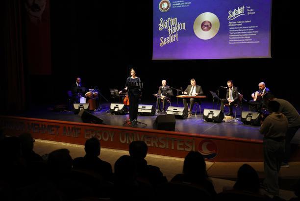 Akif'ten Hakk'ın Sesleri konseri