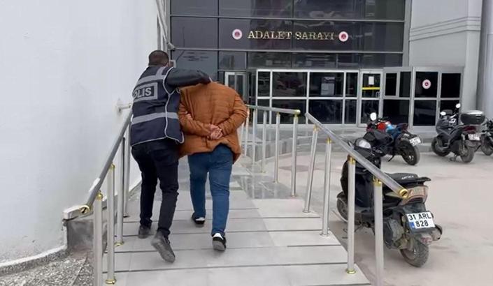Antakya’da hakkında 4 yıl 6 ay kesinleşmiş hapis cezası bulunan firari yakalandı