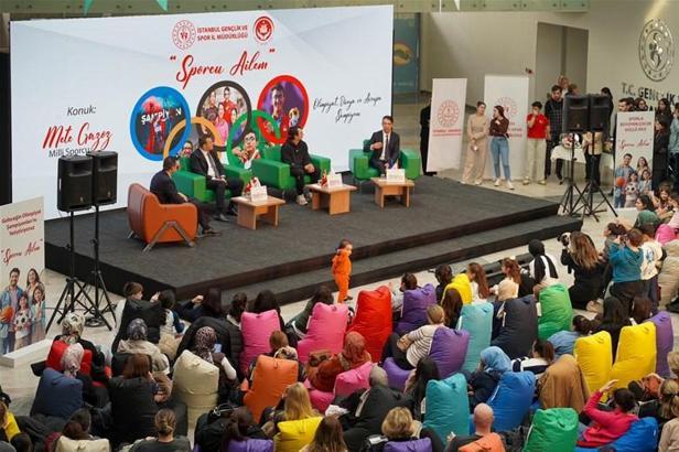 Mete Gazoz’dan ‘Sporcu Ailem’ Projesine destek