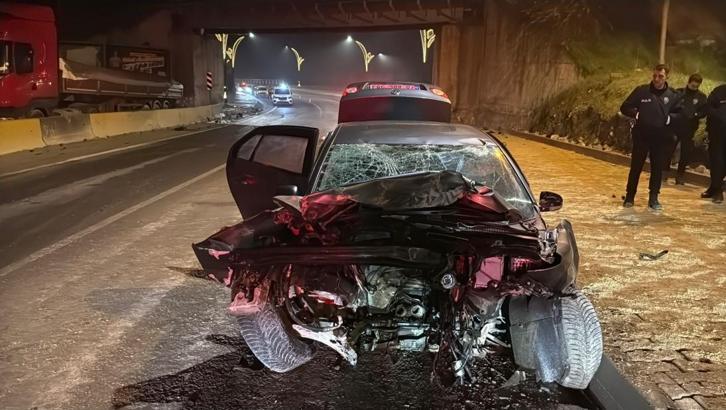 Polisin 'dur' ihtarına uymadı, kaçarken kaza yaptı: 2 yaralı