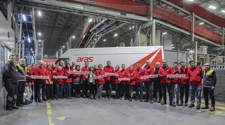 Aras Kargo’nun idari kadrosu kampanya döneminde sahadaki ekiplere destek verdi