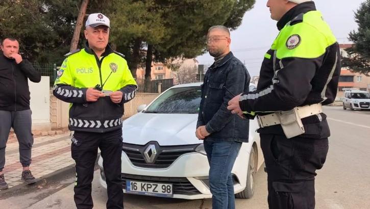 Bursa’da ‘korsan taksi’ operasyonu; sürücülere de müşterilere de ceza kesildi