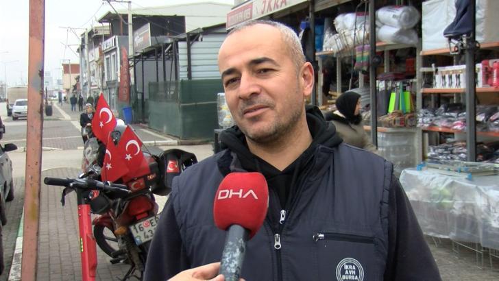 Husumetlisinin tabancasından çıkan kurşunlardan mağazaya sığınarak kurtuldu; o anlar kamerada (2)