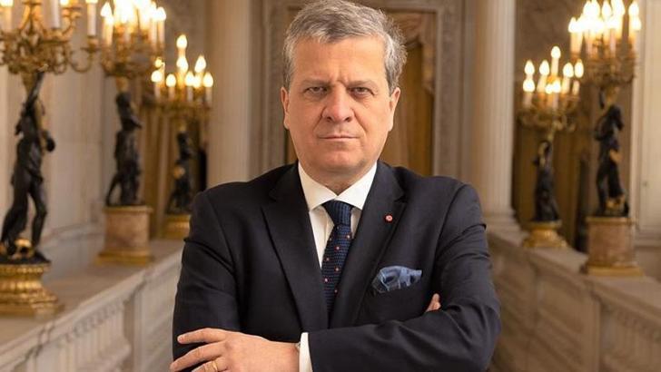 Polonya’nın Paris Büyükelçisi sahte diploma soruşturması nedeniyle görevden uzaklaştırıldı