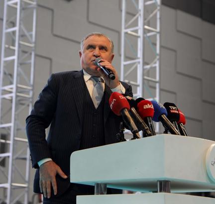 Bakan Bak: Dijital bağımlılıkla mücadelede en güçlü araç spordur