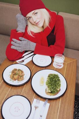 DeFacto yılbaşında moda ve gastronomiyi aynı masada buluşturuyor