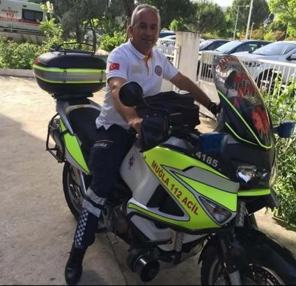 Otomobilin çarptığı motosikletin sürücüsü öldü