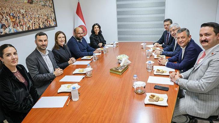 Özgür Özel, KKTC’de