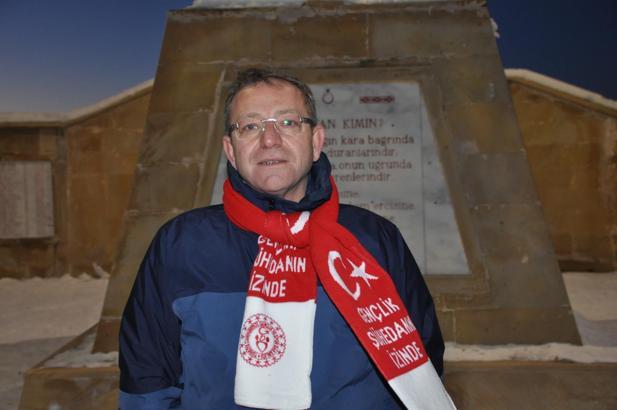 Vali Polat, dedesinin şehit olduğu Sarıkamış’ta anma programı hazırlıklarını koordine ediyor