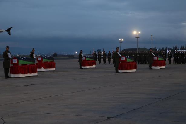 Libya askeri heyetinin cenazeleri, ülkelerine gönderildi