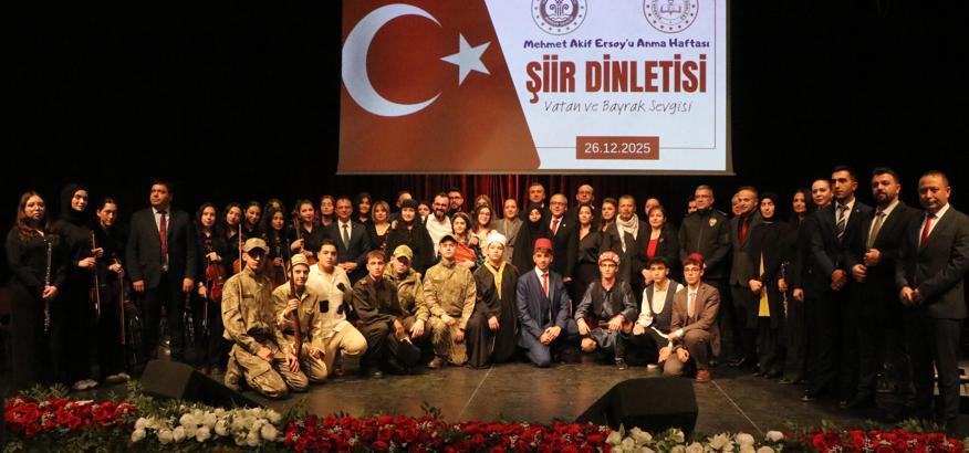 Mehmet Akif şiirleri seslendirildi