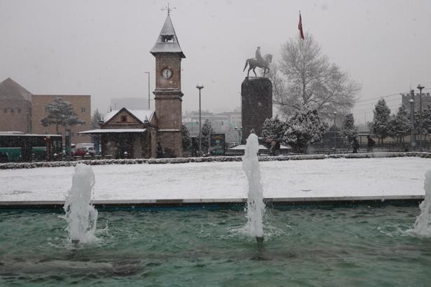 Kayseri'de kar yağışı