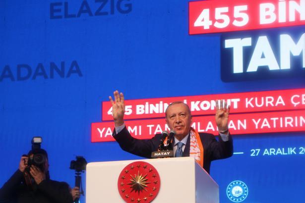 Cumhurbaşkanı Erdoğan: Sözlerimizi tutmanın bahtiyarlığıyla aziz milletimizin karşısındayız