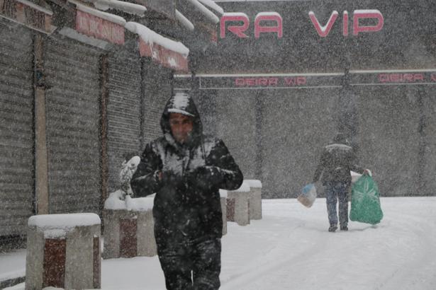 Van'da 569 yerleşim yeri ulaşıma kapandı