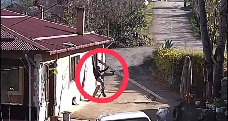 Baca şapkasını değiştirmek için çıktığı çatıdan düştü; o anlar kamerada