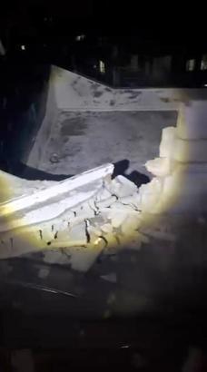 Şırnak’ta kar yağışı sırasında apartmana yıldırım düştü