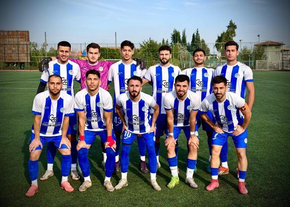 Akdeniz Belediye Spor tüm kulvarlarda lider