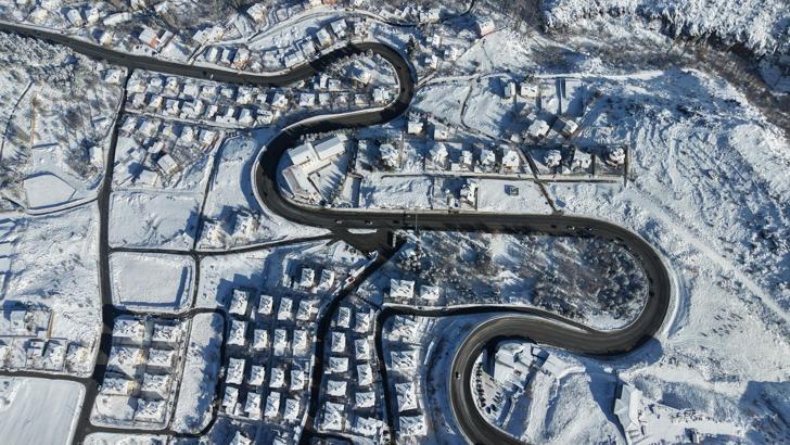 Kayseri'de kar, seyrine doyumsuz manzara oluşturdu