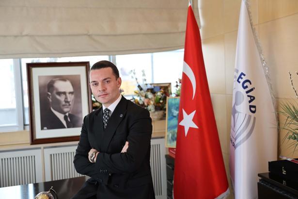 EGİAD Başkanı Özhelvacı: Yatırım, ihracat ve dijitalleşme kritik önem taşıyor