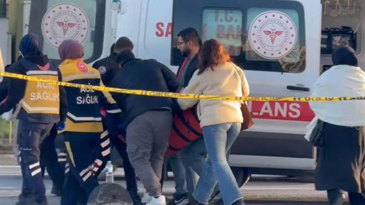 Sultangazi'de takip ettiği çocuğa silahla ateş ederken yolda yürüyen kişiyi vurdu