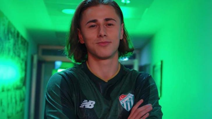 Bursaspor, Iğdır FK'dan Eyüp Akcan'ı yıl sonuna kadar kiraladı