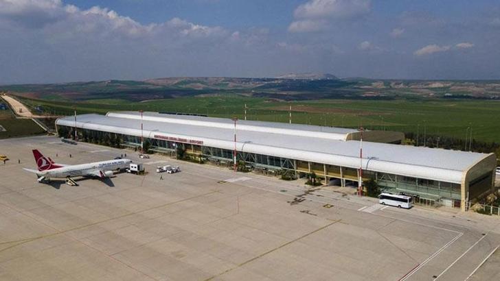 Adıyaman'da kar yağışı nedeniyle bazı uçuşlar iptal edildi